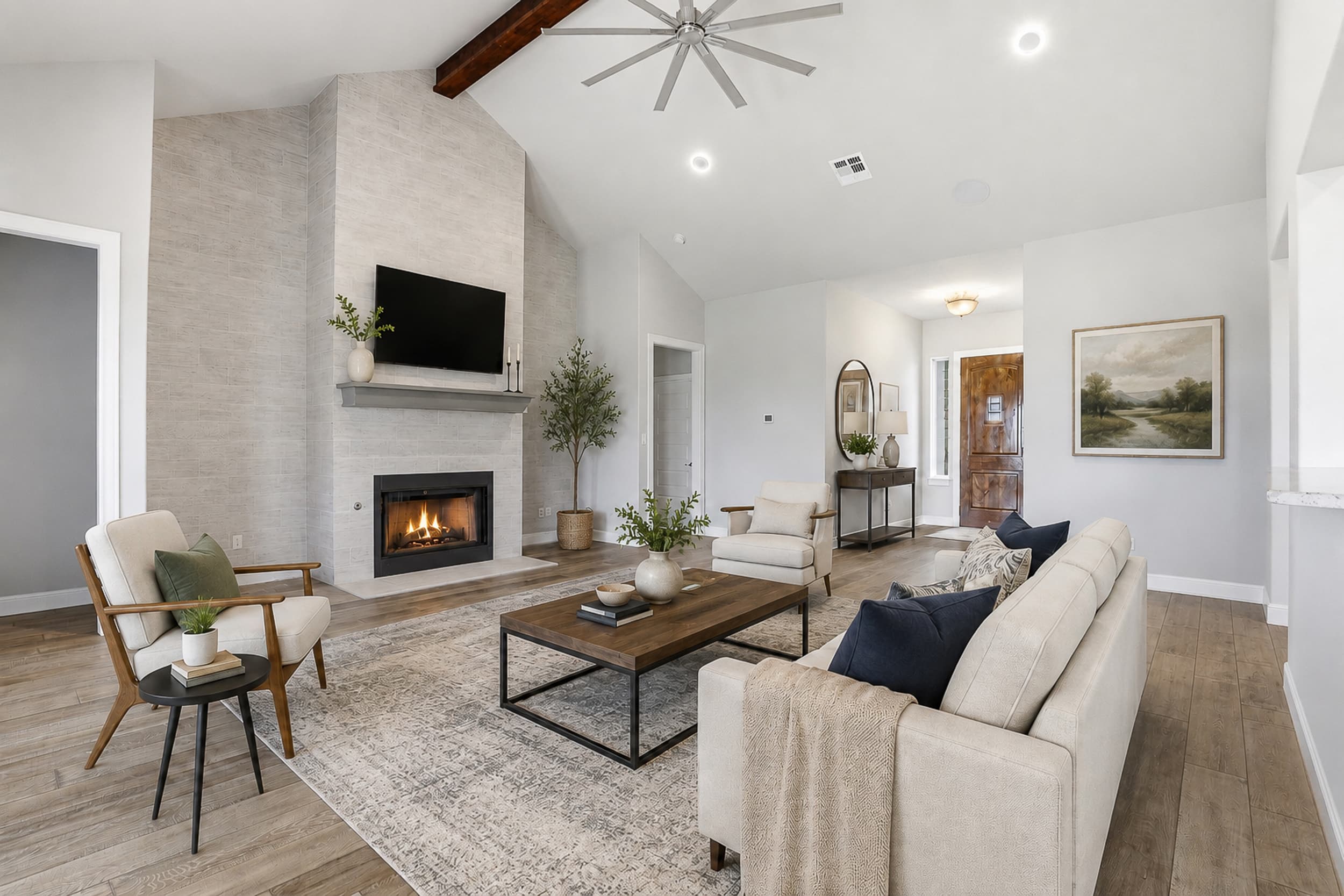 2440 Greatwood Trl photo 4