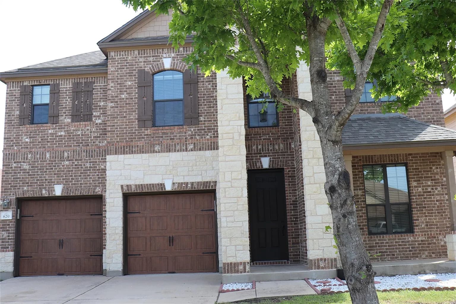 829 Bethel Way photo 1